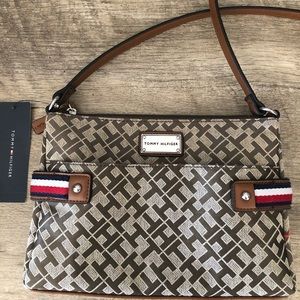 Tommy Hilfiger crossbody purse